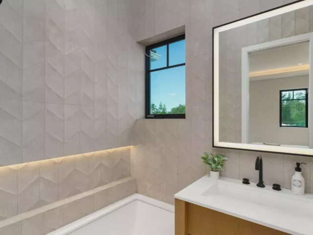 Продажа дома по адресу 720 NW 3rd Avenue - фото 9376072