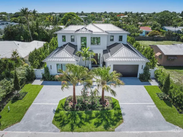 Продажа дома по адресу 720 NW 3rd Avenue - фото 9376094