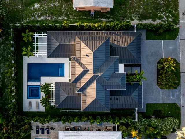 Продажа дома по адресу 720 NW 3rd Avenue - фото 9376117