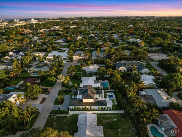 Продажа дома по адресу 720 NW 3rd Avenue - фото 9376120