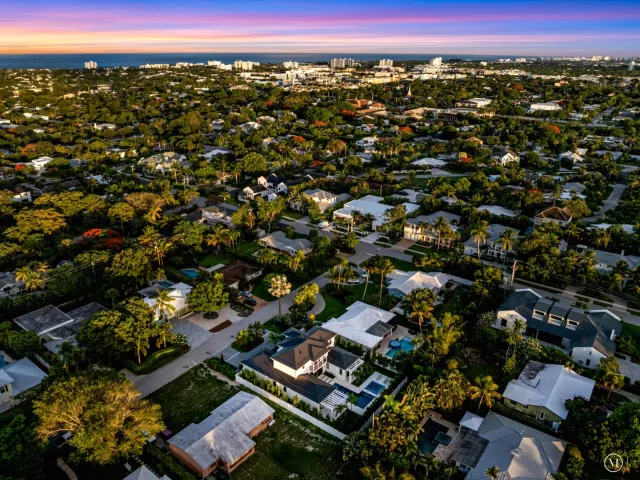 Продажа дома по адресу 720 NW 3rd Avenue - фото 9376121