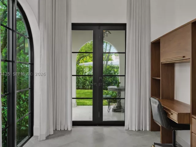 Продажа дома по адресу 545 San Antonio Ave - фото 8894810