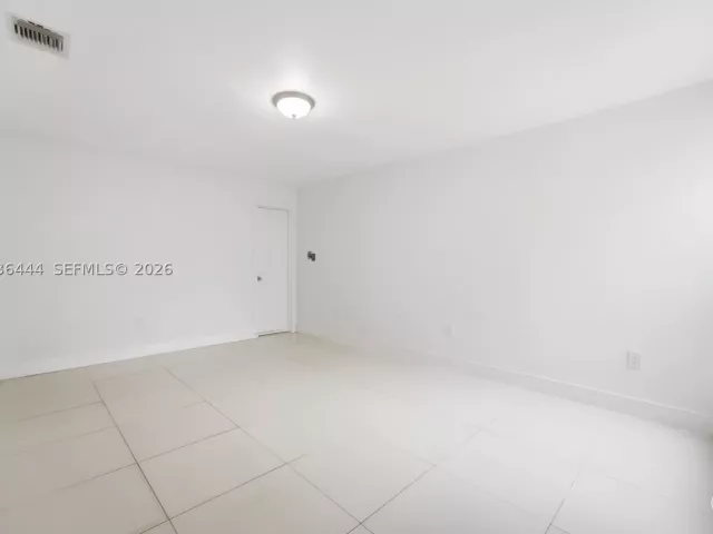 Продажа дома по адресу 13263 SW 9th Ter - фото 9154713