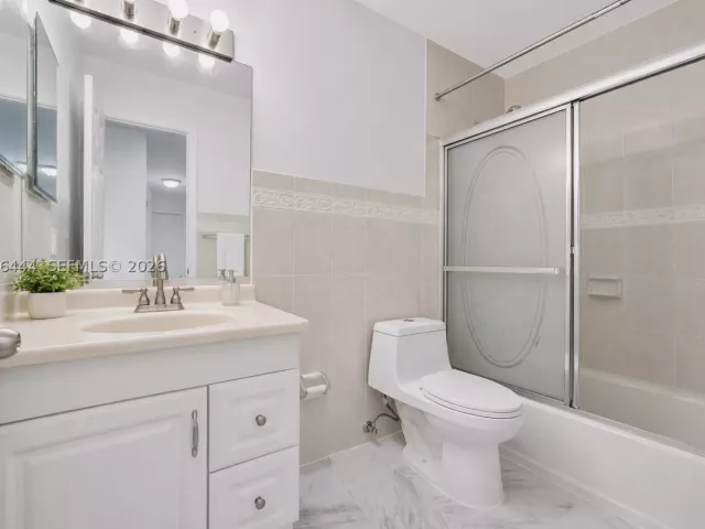 Продажа дома по адресу 13263 SW 9th Ter - фото 9154719