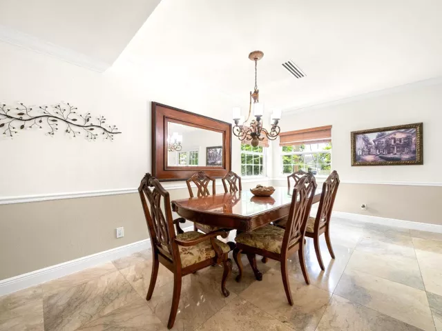 Продажа дома по адресу 1111 Cherlynn Terrace - фото 8901354