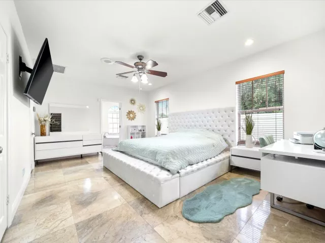 Продажа дома по адресу 1111 Cherlynn Terrace - фото 8901361