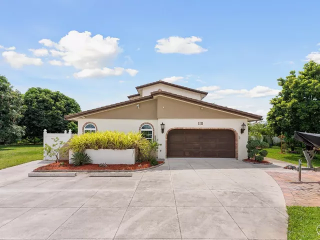 Продажа дома по адресу 1111 Cherlynn Terrace - фото 8901346