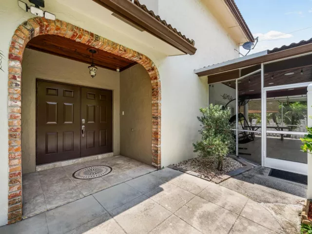 Продажа дома по адресу 1111 Cherlynn Terrace - фото 8901348