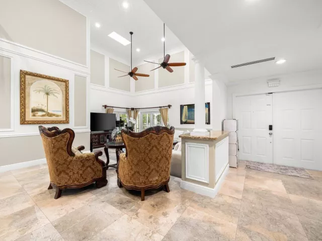 Продажа дома по адресу 1111 Cherlynn Terrace - фото 8901349
