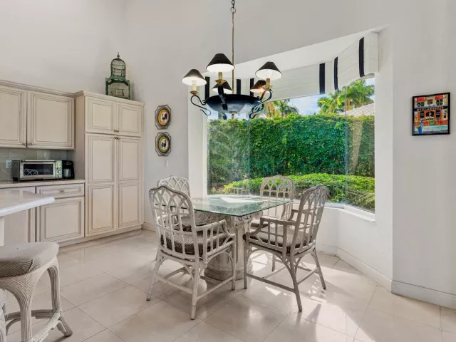Продажа дома по адресу 17571 Bocaire Way - фото 9039357