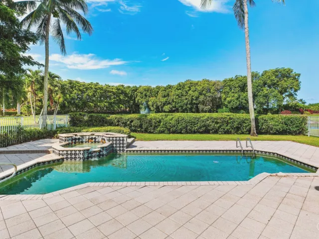 Продажа дома по адресу 17571 Bocaire Way - фото 9039371