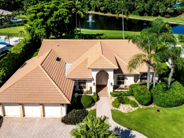 Продажа дома по адресу 17571 Bocaire Way - фото 9039376