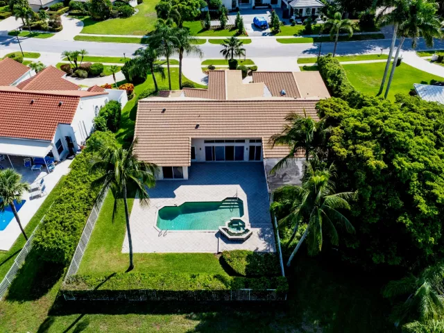 Продажа дома по адресу 17571 Bocaire Way - фото 9039377