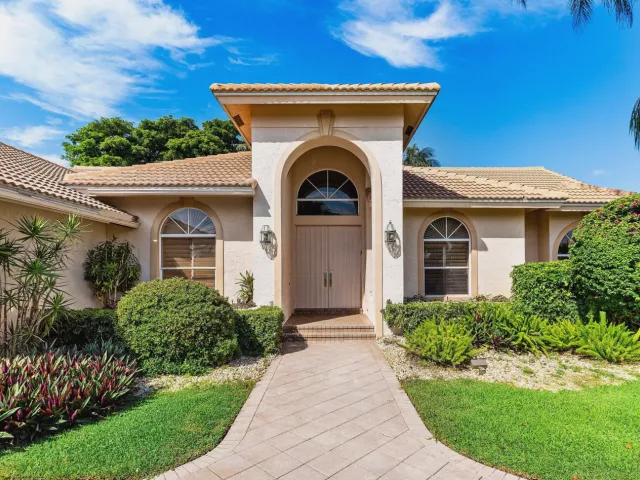 Продажа дома по адресу 17571 Bocaire Way - фото 9039350