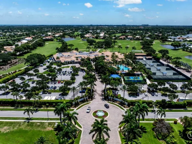 Продажа дома по адресу 17571 Bocaire Way - фото 9039394