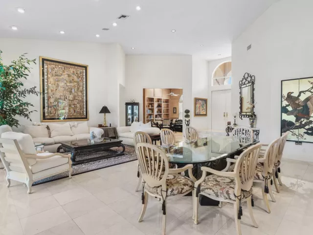 Продажа дома по адресу 17571 Bocaire Way - фото 9039354