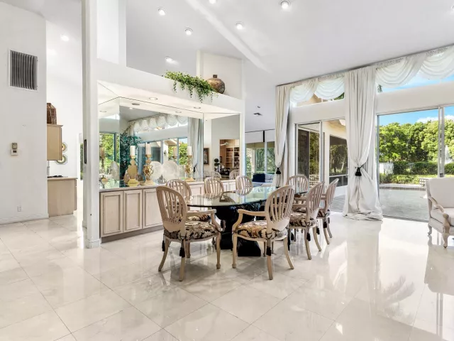 Продажа дома по адресу 17571 Bocaire Way - фото 9039355