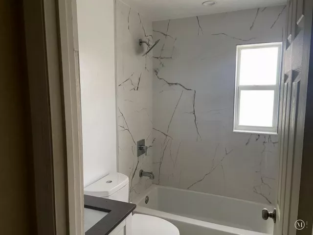 Продажа дома по адресу 925 N 32nd Avenue - фото 8162571