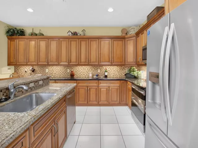 Продажа дома по адресу 13494 Carrick Green Court - фото 8901896