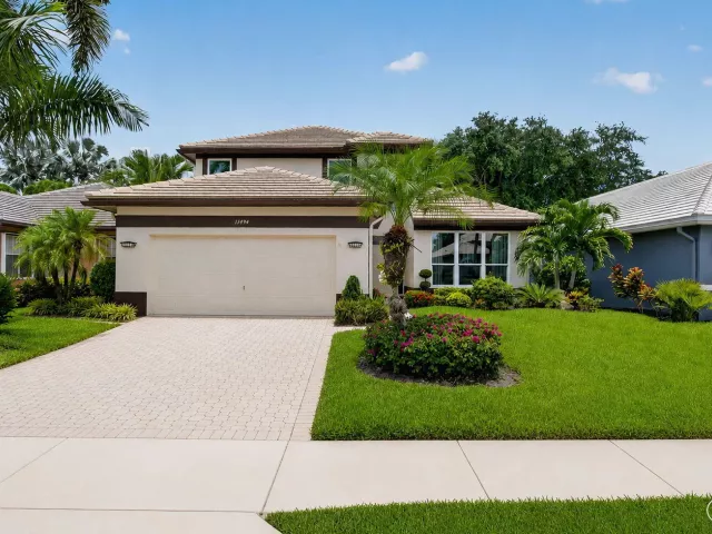 Продажа дома по адресу 13494 Carrick Green Court - фото 8901880