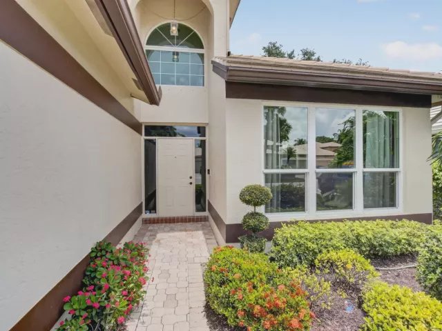 Продажа дома по адресу 13494 Carrick Green Court - фото 8901882