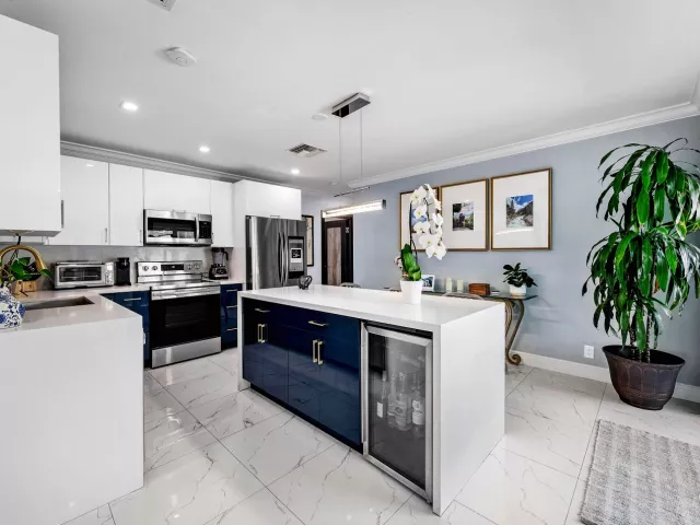 Продажа дома по адресу 1029 W Palmetto Park Road - фото 9311103