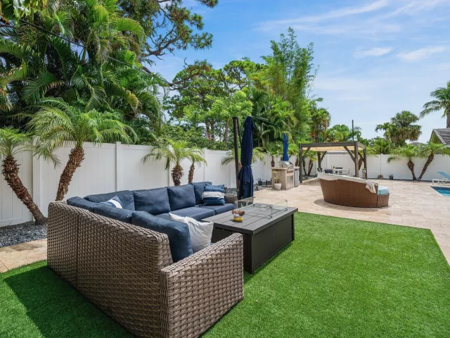 Продажа дома по адресу 1029 W Palmetto Park Road - фото 9311121