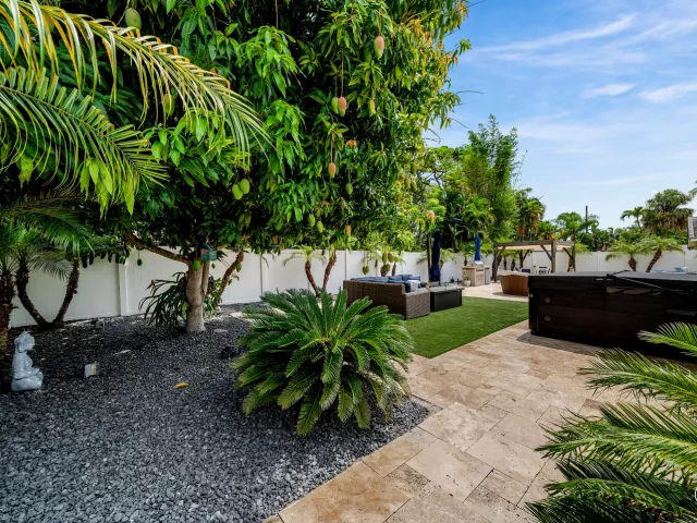Продажа дома по адресу 1029 W Palmetto Park Road - фото 9311131