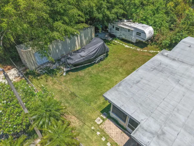 Продажа дома по адресу 27 NE 18th Street - фото 8920677