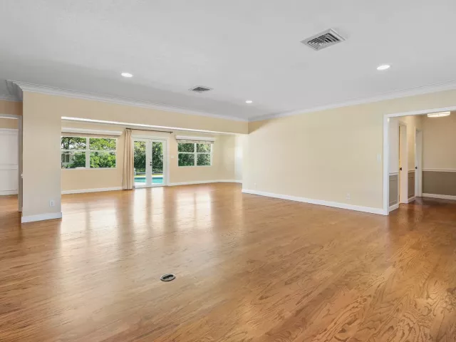 Продажа дома по адресу 976 SW Mulberry Way - фото 8901416