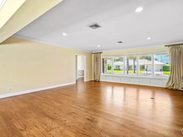 Продажа дома по адресу 976 SW Mulberry Way - фото 8901419