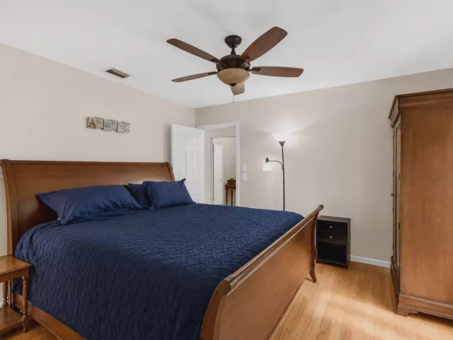 Продажа дома по адресу 5442 Sunrise Boulevard - фото 9381221
