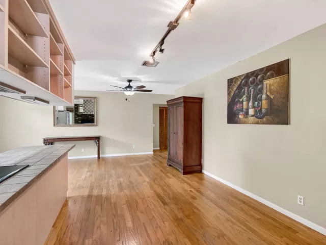 Продажа дома по адресу 5442 Sunrise Boulevard - фото 9381239