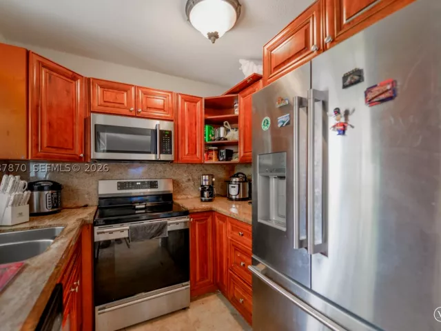Продажа дома по адресу 15216 SW 112th Pl - фото 8879653