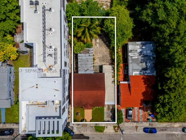 Продажа дома по адресу 351 NW 31st St - фото 8910613