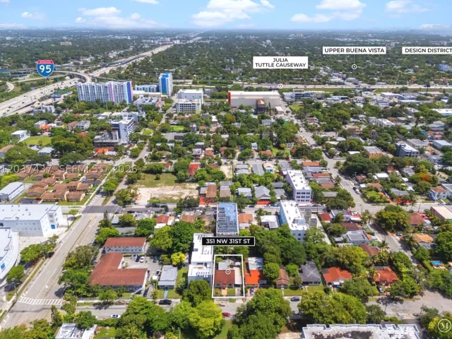Продажа дома по адресу 351 NW 31st St - фото 8910603