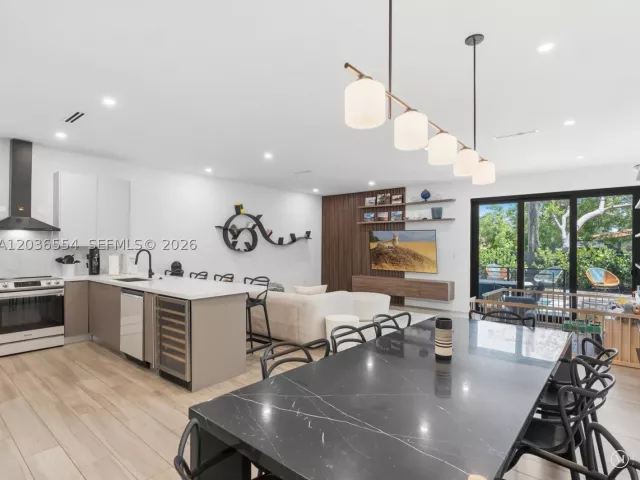 Продажа дома по адресу 3266 SW 25th Ter - фото 9196125