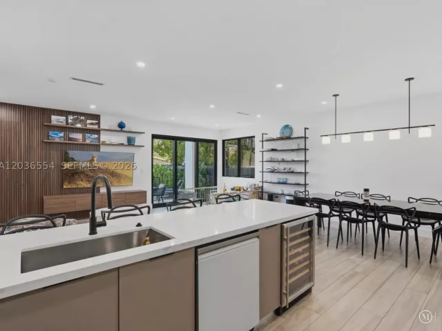 Продажа дома по адресу 3266 SW 25th Ter - фото 9196131
