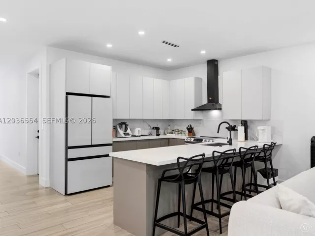 Продажа дома по адресу 3266 SW 25th Ter - фото 9196135