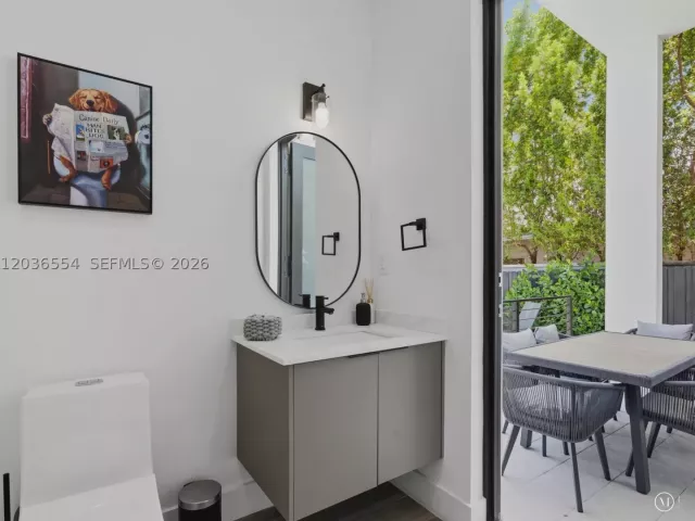 Продажа дома по адресу 3266 SW 25th Ter - фото 9196159