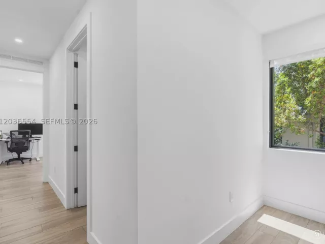 Продажа дома по адресу 3266 SW 25th Ter - фото 9196163