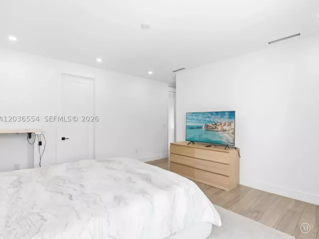 Продажа дома по адресу 3266 SW 25th Ter - фото 9196209