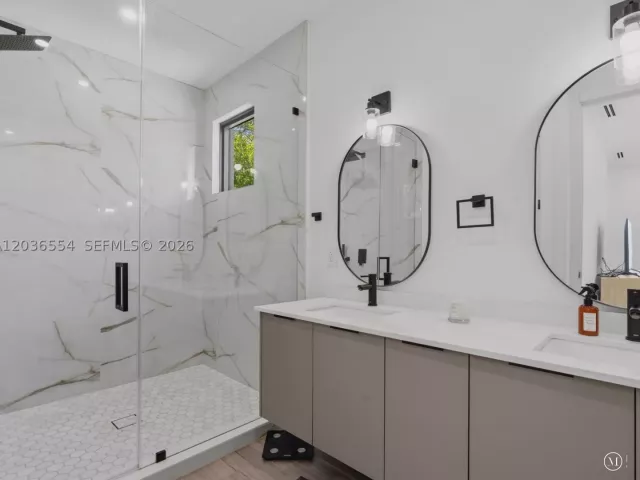 Продажа дома по адресу 3266 SW 25th Ter - фото 9196211