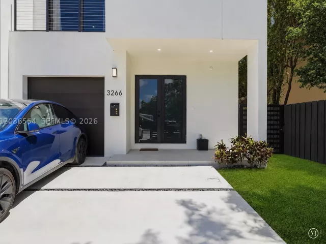 Продажа дома по адресу 3266 SW 25th Ter - фото 9196097