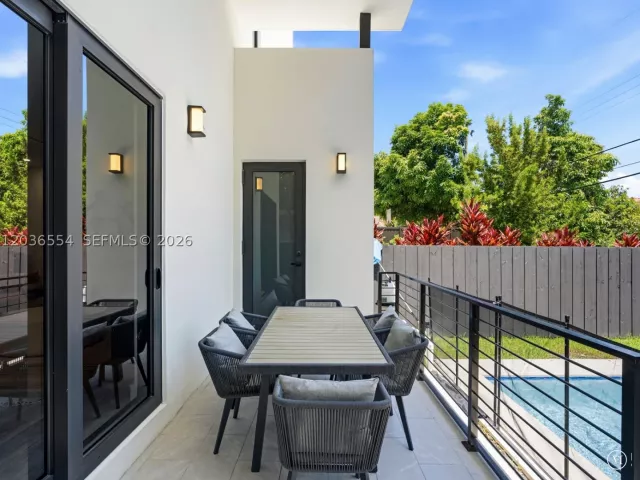 Продажа дома по адресу 3266 SW 25th Ter - фото 9196099