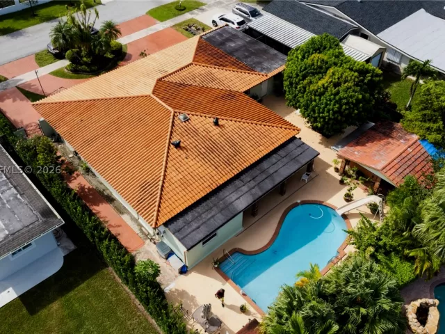 Продажа дома по адресу 9601 SW 66th St - фото 8910510
