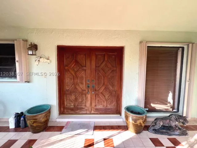 Продажа дома по адресу 9601 SW 66th St - фото 8910514