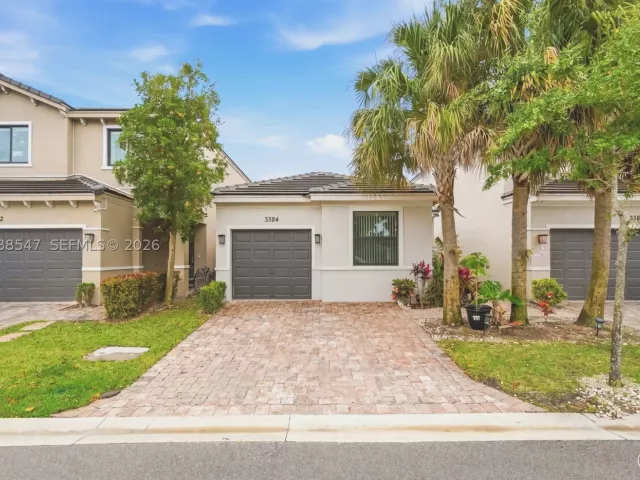 Продажа дома по адресу 3384 NW 5th St - фото 8894003