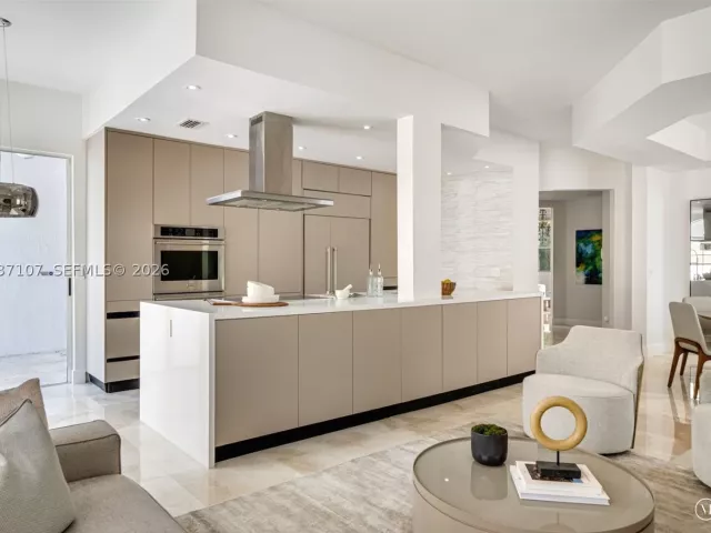 Продажа дома по адресу 21156 NE 33rd Ave - фото 8927593