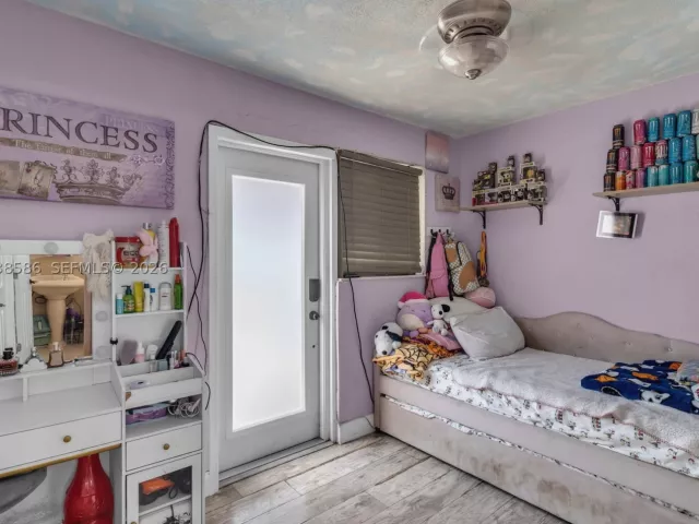 Продажа дома по адресу 3510 SW 87th Ave - фото 8869452